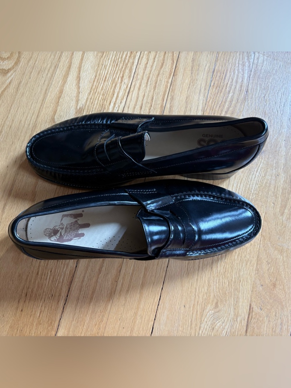SAS Men's Black Leather Slip-On Penny Loafers